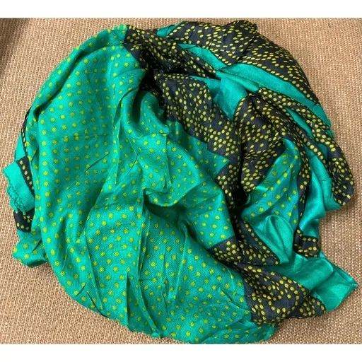 Raxo head scarf green yellow points
